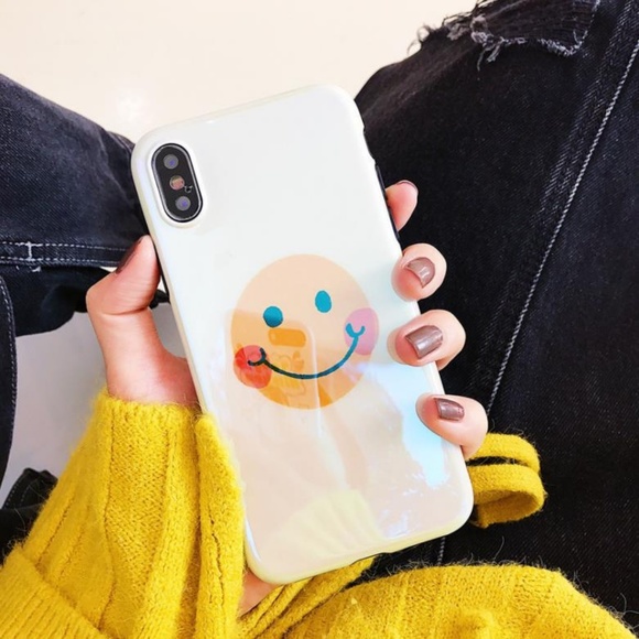 NEW iPhone Max/XR/XS/X/7/8/Plus Smiley Face Case - Picture 4 of 8